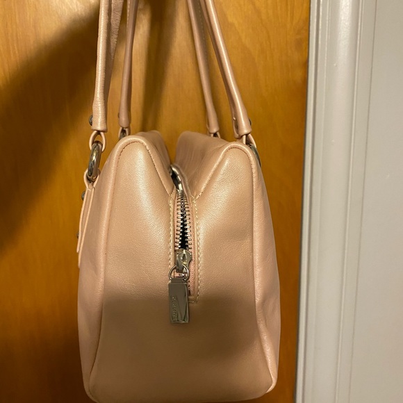 Pearl Pink Leather Shoulder Bag - Picture 6 of 6